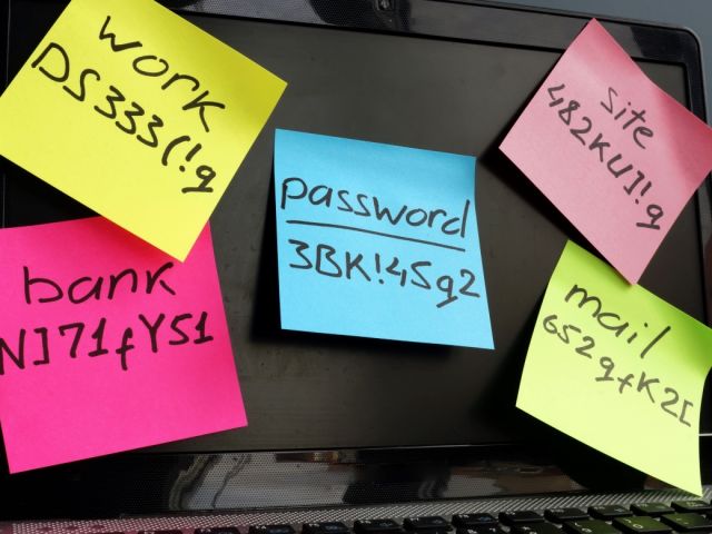 Post-it Notes on Computer